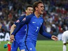 JE TAM! Francouzský útoník Antoine Griezmann se raduje z vítzného gólu proti...