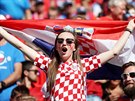 Chorvatská fanynka na stadionu v St. Etienne v utkání mistrovství Evropy proti...