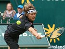 Alexander Zverev v semifinále Gerry Weber Open proti Rogeru Federerovi.