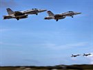 Hornety F/A 18C bhem cviení na ostrov Guam