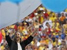 Francouzský DJ David Guetta vystoupil pi zahajovacím ceremoniálu Eura 2016.