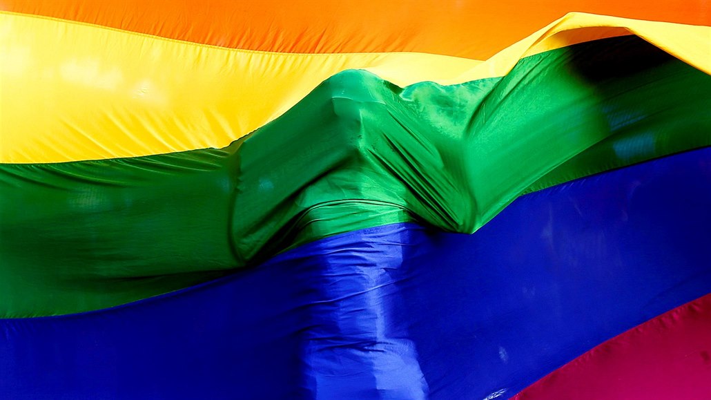 zdarma asijské gay seznamky