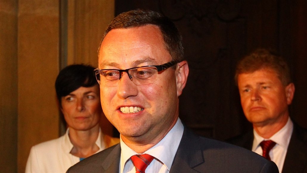 Nejvy��í státní zástupce Pavel Zeman hovo�í s noviná�i po zasedání Bezpe�nostní...