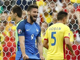 Francouzský útoník Olivier Giroud poté, co v utkání mistrovství Evropy proti...