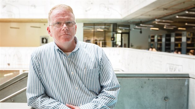 Jeffrey Beall, americk profesor a univerzitn knihovnk, kter publikuje seznam nekvalitnch vdeckch periodik.