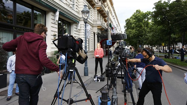 Televizn tby ve Vdni ekaj na vynesen rozsudku o startu ruskch atlet v brazilskm Riu.