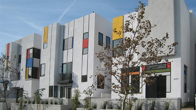 Řadové domy inspirované Mondrianem navrhlo studio Van Tilburg, Banvard a Soderbergh.