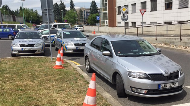 Anonym ohlsil policii bombu v IKEmu, nemocnice byla sten evakuovna (16.6.2016)