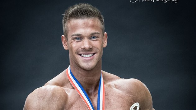 Český reprezentant v men's physique Ondřej Kmošťák už vyhrává i mezinárodní soutěže.