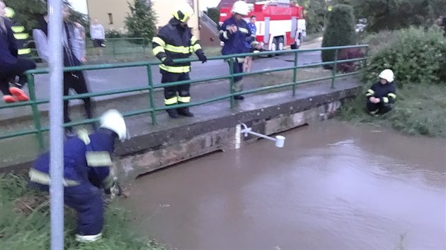 V Jikovicch na Brnnsku museli zasahovat hasii.