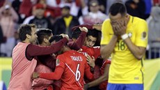 Brazilský fotbalista Renato Augusto (18) je zklamaný,  po souboji s Peru mají...
