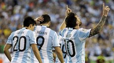 Argentinský kapitán Lionel Messi se raduje ze svého gólu proti Venezuele.