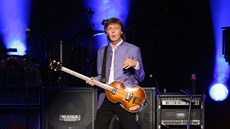 Paul McCartney na koncertu z turné One on One (16. ervna 2016, O2 arena, Praha)