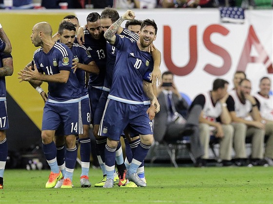 Lionel Messi slaví svůj gól v semifinále Copa América proti výběru USA