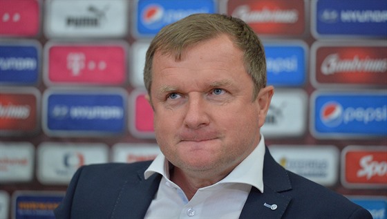 Pavel Vrba vystoupil na tiskové konferenci po mistrovství Evropy ve Francii.