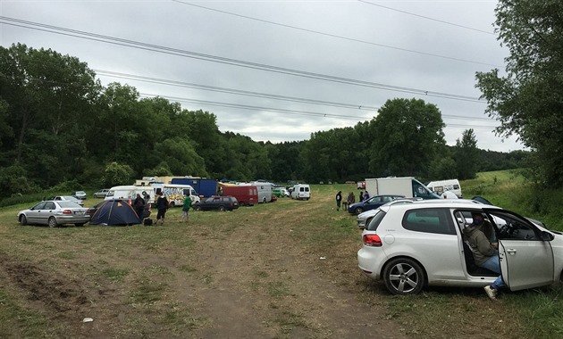 V okolí Slutic se konala technoparty (19.6.2016).