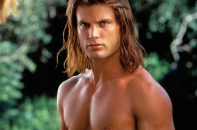 Casper Van Dien ve filmu Tarzan a Ztracené město (1998)