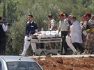 Pevoz zranných jordánských pohraniník do nemocnice v Ammánu (21. ervna...