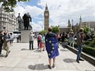 Statisíce Brit podepsaly petici za nové referendum o setrvání v EU (25. ervna...