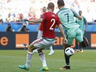 GÓLOVÁ PATIKA. Cristiano Ronaldo peruil stelecký pst parádní patikou...