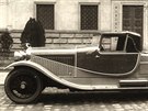 koda-Hispano-Suiza se sportovn stienou karoserií oplývala nebývalou...