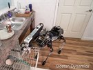 Robot Spotmini společnosti Boston Dynamics obslouží i myčku.