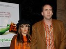 Lisa Marie Presleyová a Nicolas Cage (Los Angeles, 23. listopadu 2002)