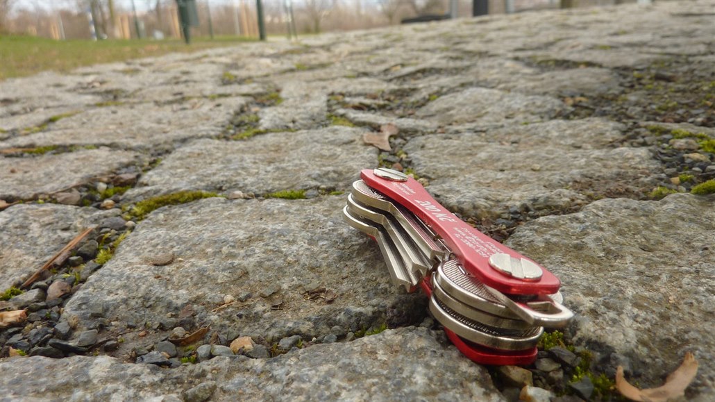 Výhodou �títk� je, �e ka�dá v�c má unikátní kód. Nálezce klí�� se tak nedozví,...