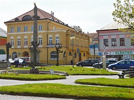 Nmst v Polici nad Metuj nen nim neobvykl.