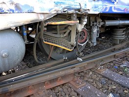 Na brnnskm hlavnm ndra po stetu s przdnm vlakem vykolejila lokomotiva...