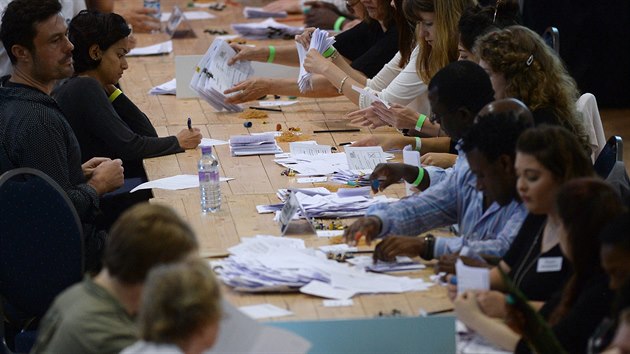 Stn hlas v Londn. Britnie ve tvrtek hlasovala o odchodu z EU (24. ervna 2016)