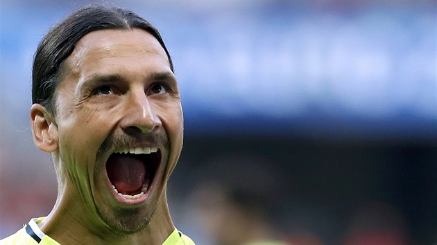 vdsk hvzda Zlatan Ibrahimovic ped zpasem proti Belgii.