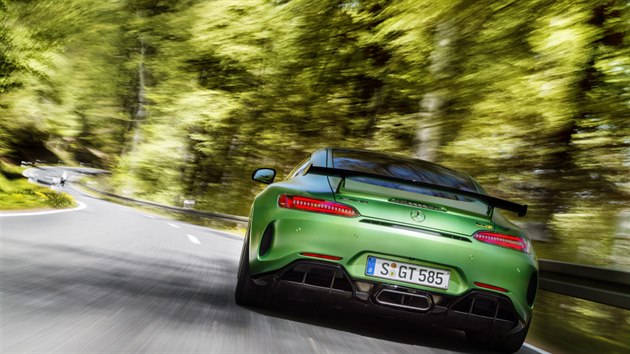 Mercedes-AMG GT R