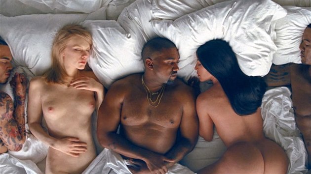 Kanye West ve svém novém klipu svlékl řadu celebrit.