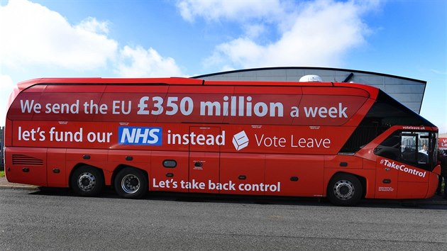 Slogan kampan za oputn EU, kter sliboval 350 milion liber tdn pro nrodn zdravotn systm.