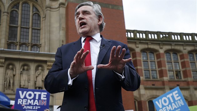 Bval britsk premir Gordon Brown bhem steden kampan na Birminghamsk univerzit (22. ervna 2016)