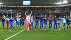 Obrovská radost chorvatských fotbalistů po zápase se Španělskem.