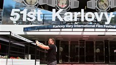 P�ípravy na 51. ro�ník mezinárodního filmového festivalu Karlovy Vary.