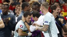 STVRDIL POSTUP. Belgický kapitán Eden Hazard slaví tetí gól do sít Maarska...