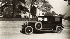 Škoda-Hispano-Suiza pro předsedu vlády Antonína Švehlu byla karosovaná u...