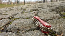 Výhodou �títk� je, �e ka�dá v�c má unikátní kód. Nálezce klí�� se tak nedozví,...