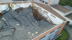 V Karviné se zítila stecha budovy tlocviny  patící ke Stední kole...