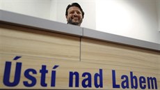 PRVNÍ DEN. Nejdív tisková konference, pak první trénink v novém psobiti....