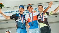 TRIO NEJLEPÍCH. Roman Kreuziger je poprvé eským cyklistickým ampionem....