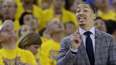 Tyronn Lue, trenér Clevelandu, v sedmém finále NBA