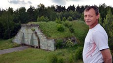 Viktor Tolstikov dnes �ije spokojen� v Plou�nici v Ralsku jako poslední...