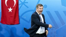 HEJ, MUSÍTE HRÁT JINAK! Emotivní kou Pavel Vrba v utkání s Tureckem