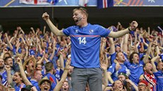 ZÁZRAK. Islanané slaví vedení svého týmu v osmifinále proti Anglii.