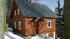Stavení bylo nutné podep�ít, podezdívku rozebrat a nov� vystav�t. 