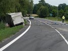 V Jaroov nad Neárkou se srazily dv osobní a jedno nákladní auto.